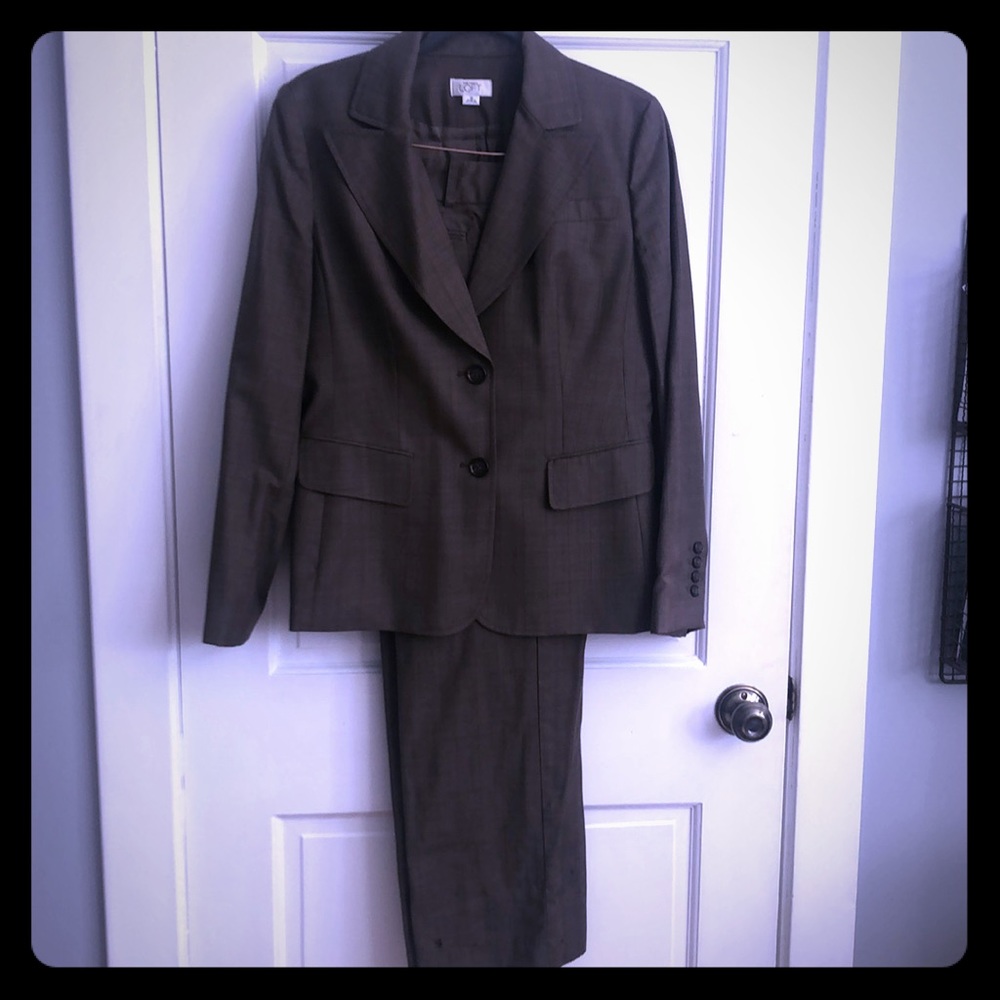 2 piece Ann Taylor LOFT pantsuit